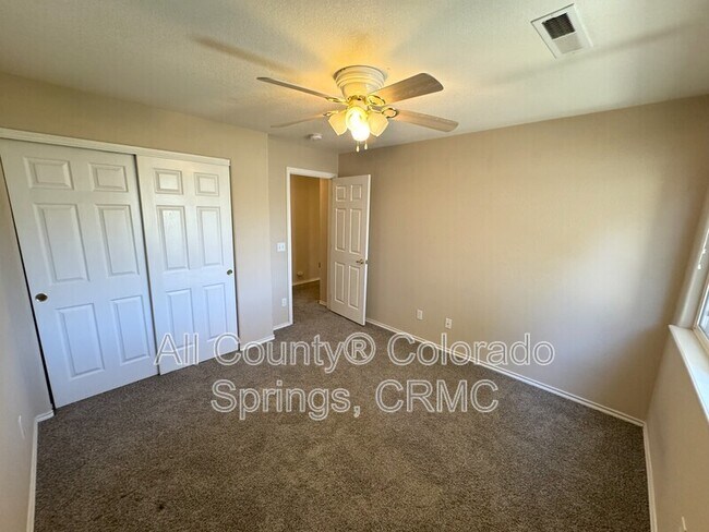 Building Photo - 3975 Rivera Grv