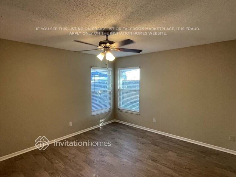 Building Photo - 114 Grove Hollow Ct