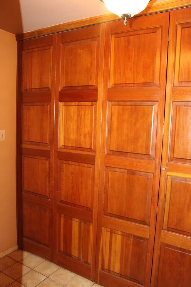 Building Photo - 19275 Symeron Rd