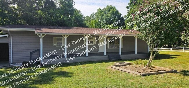 COMING SOON! RENT TO OWN! Renovated 3 Be... - COMING SOON!  RENT TO OWN!  Renovated 3 Be...