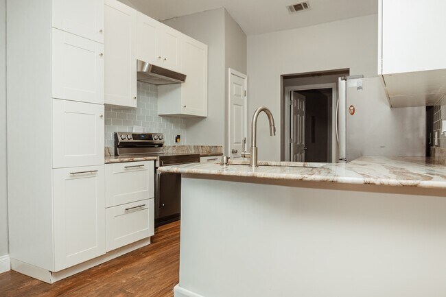 Building Photo - 2813 Atoka Trail