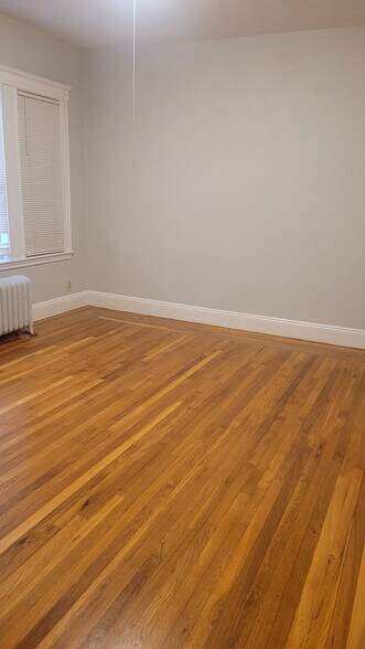 Building Photo - 258 Vine St