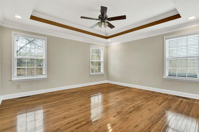 Building Photo - 217 Home Pl Ct SE