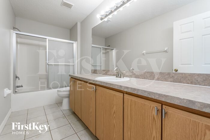 Building Photo - 557 Peace Dr