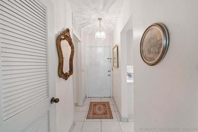 Building Photo - 1333 E Hallandale Beach Blvd