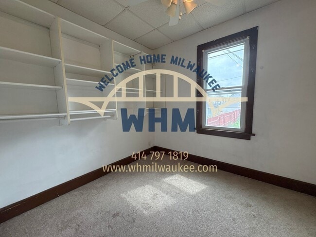 Building Photo - 2172 S 61st St