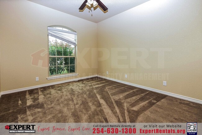 Building Photo - Spacious & Stylish 3-Bedroom Home for Rent...