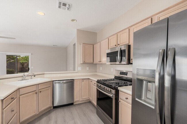 Building Photo - Newly Renovated 3-Bedroom Home in Gilbert