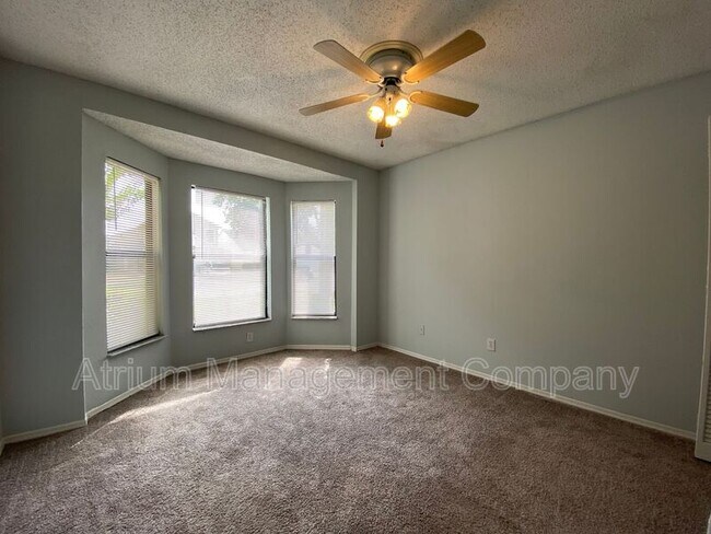 Building Photo - 277 Lakebreeze Cir