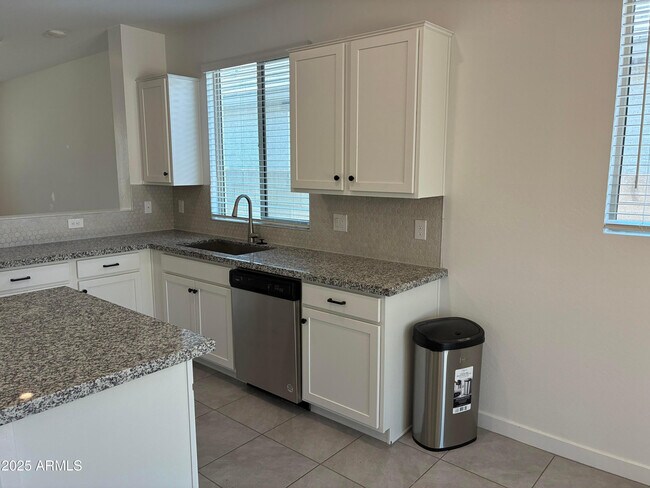 Building Photo - 16878 W Diana Ave