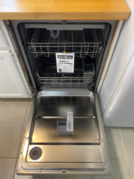 Building Photo - 904 Tulane St