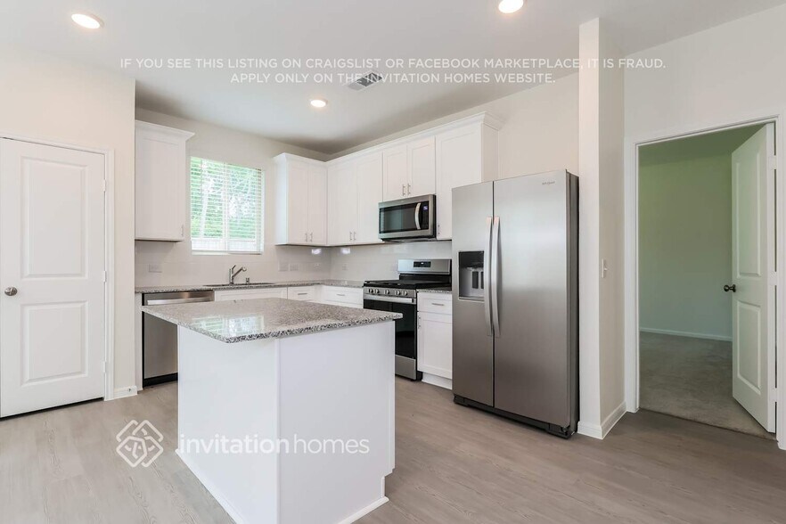 Building Photo - 13435 Maltessa Dr