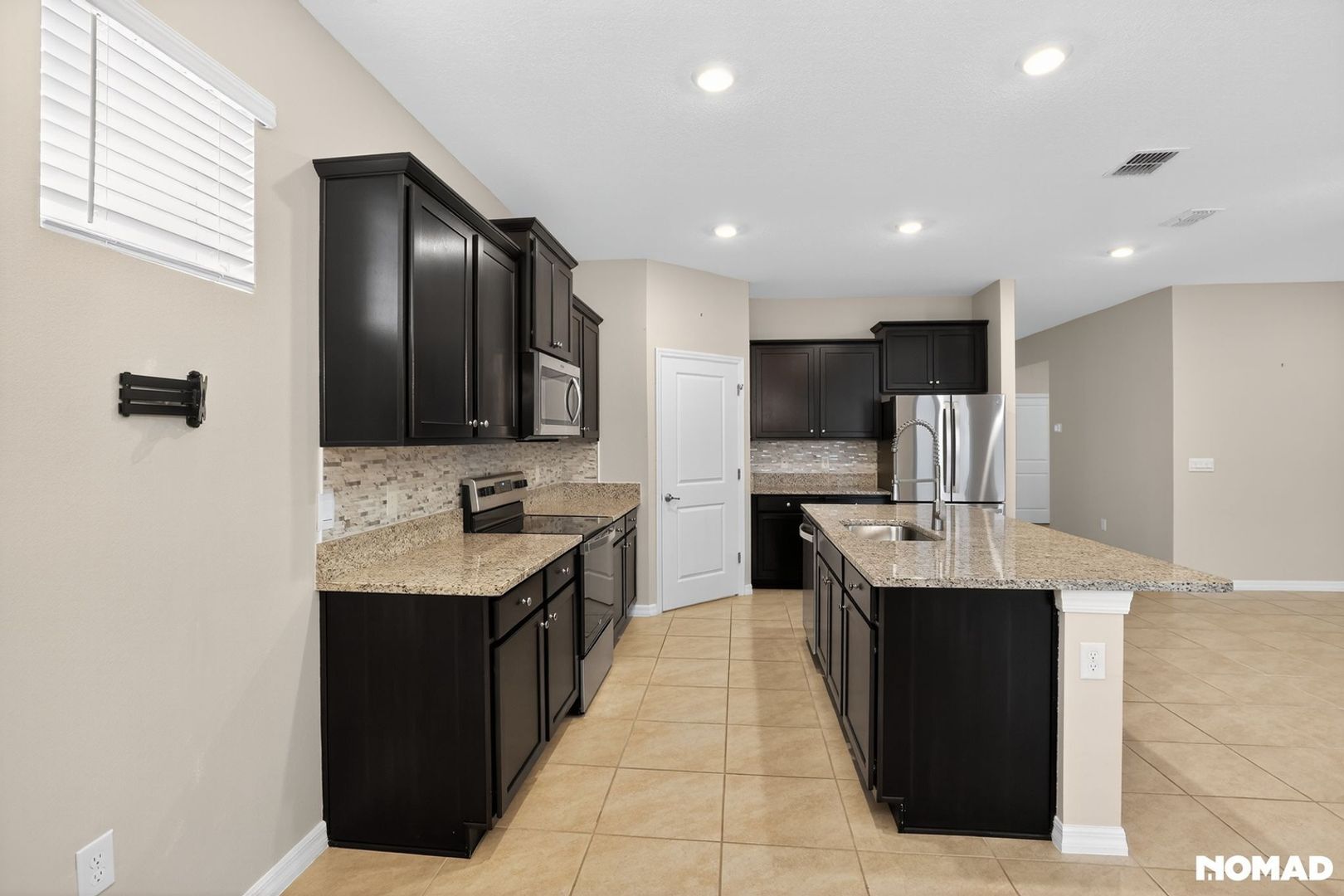 Building Photo - 7833 June Ln