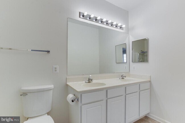 Building Photo - 87 Harbour Heights Dr
