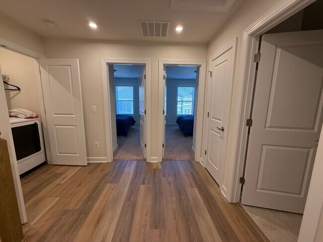 Building Photo - 3153 Horizon Rd