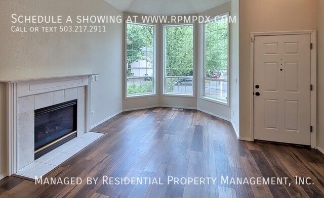 Building Photo - 23992 SW Red Fern Dr