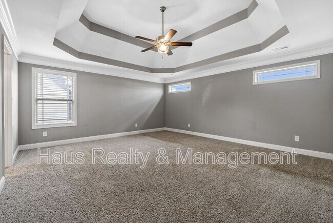 Building Photo - 191 Sambar Dr