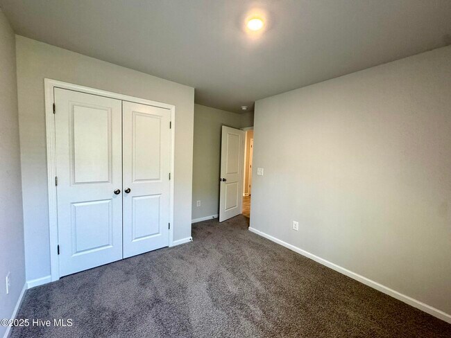 Building Photo - 1755 Capra Ct