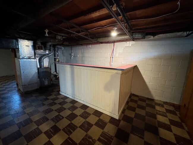 Building Photo - Eagledale 3 Bedroom 1 Bath
