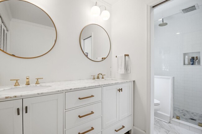 Building Photo - 3Bed/2.5Bath Family Home in Snee Farms