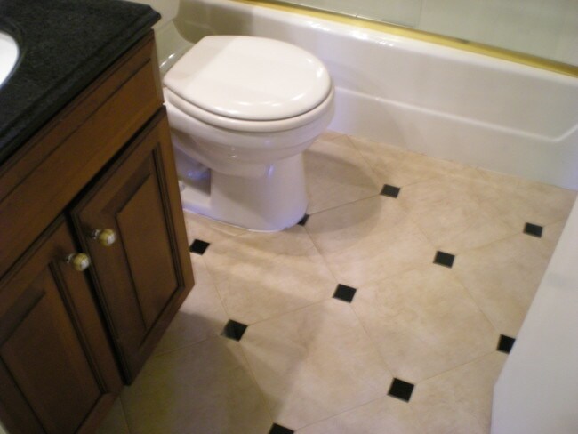 Bathroom 1 - 1775 Diamond St