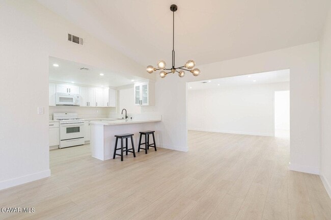 Building Photo - 514 E Ave J 9