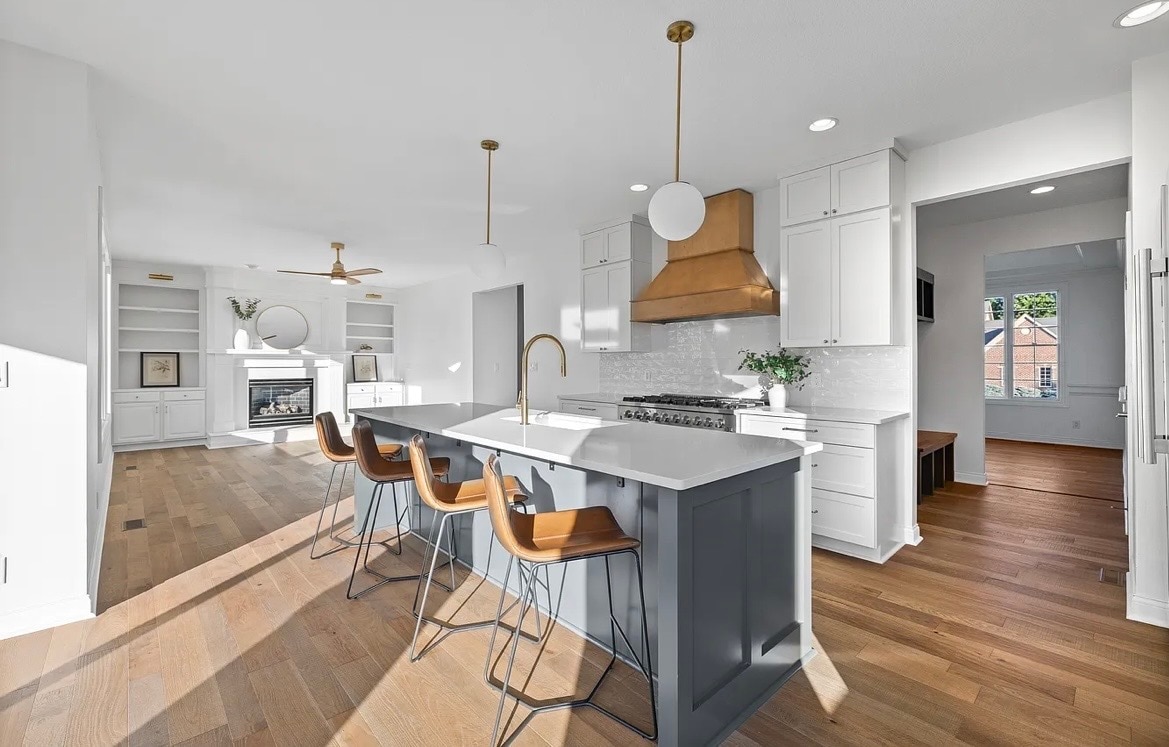 Building Photo - 5583 Beechwood Ter