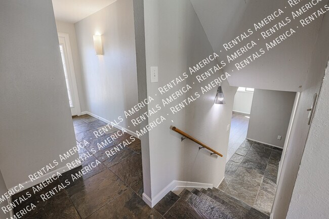 Building Photo - 8556 E Keim Dr