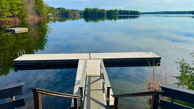 Building Photo - 121 Upper Bay Rd