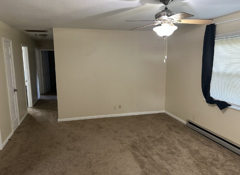 Building Photo - 7642 Southfield Dr