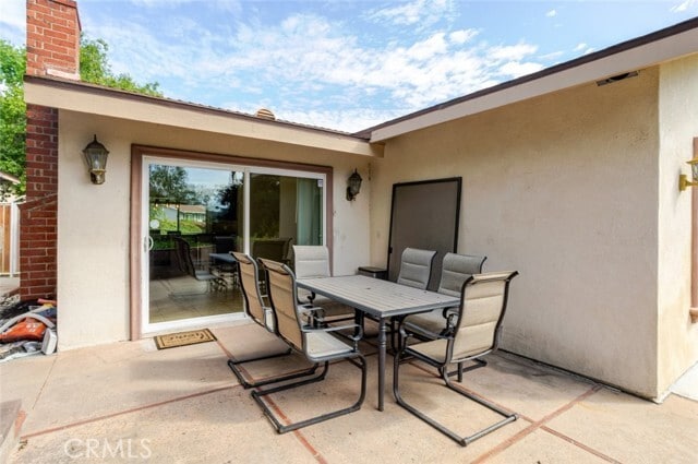 Building Photo - 6300 La Reina Dr