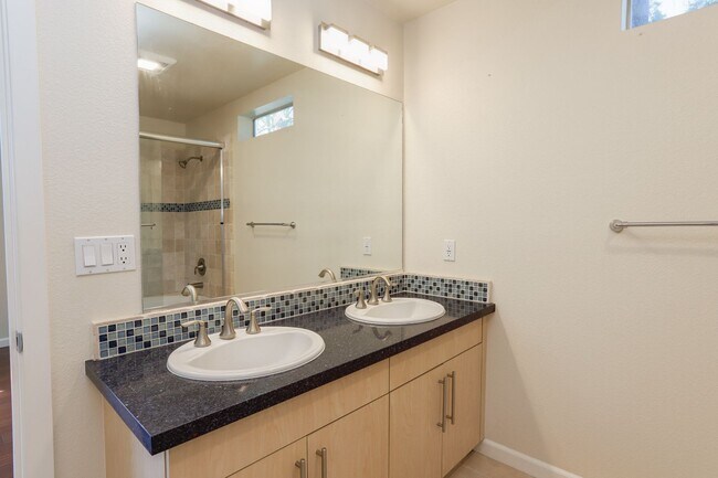 Building Photo - Modern 2BR / 2BA Condo | Garage Parking | Walk to VTA Light Rail | YouTube Tour