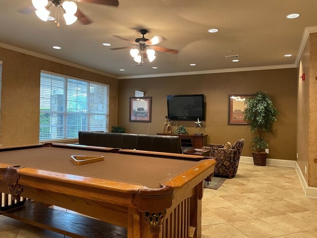 Building Photo - Westview Condo's