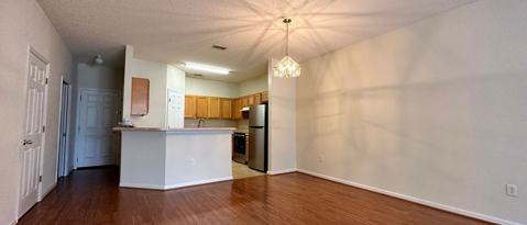 Building Photo - 502 Sherwood Oaks Dr