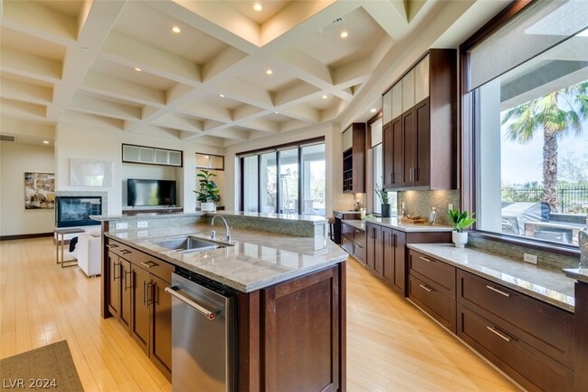 Building Photo - 483 Toucan Ridge Ct