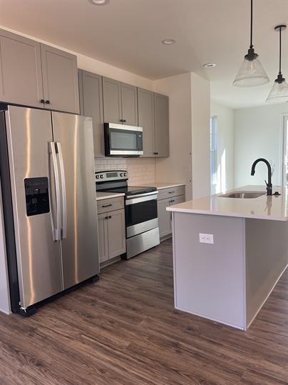 Building Photo - 791 Country Green Rd