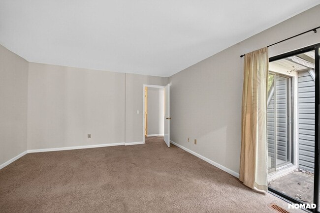 Building Photo - 120 Finley Forest Dr