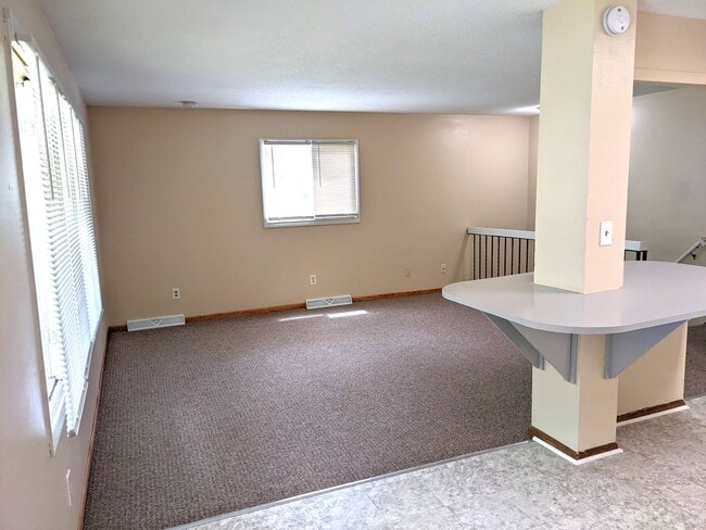 Building Photo - Grimes Ave