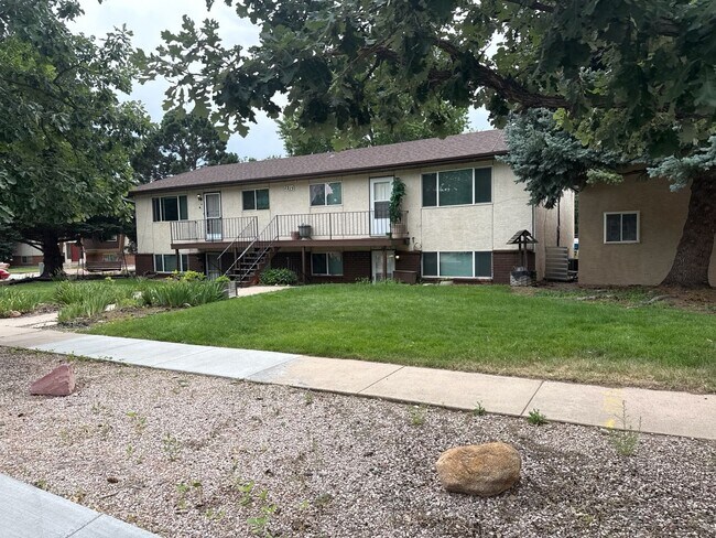 Primary Photo - 1215 Darby St