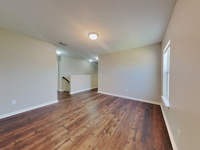 Building Photo - 925 Indian River Rd
