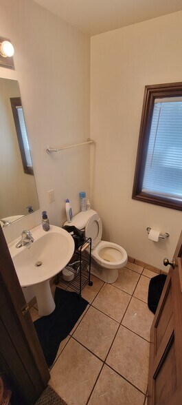 Building Photo - 925 Water St