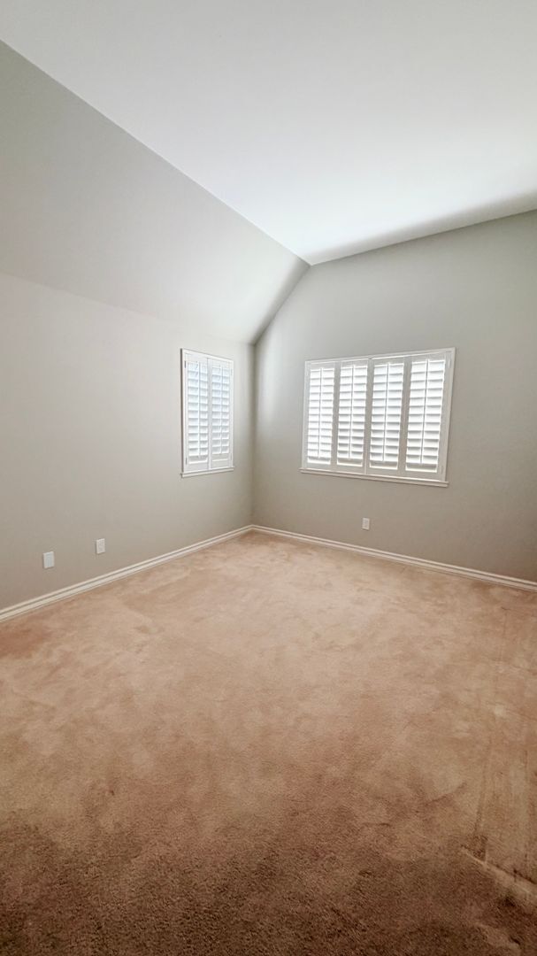 Building Photo - 31 Redondo Ct