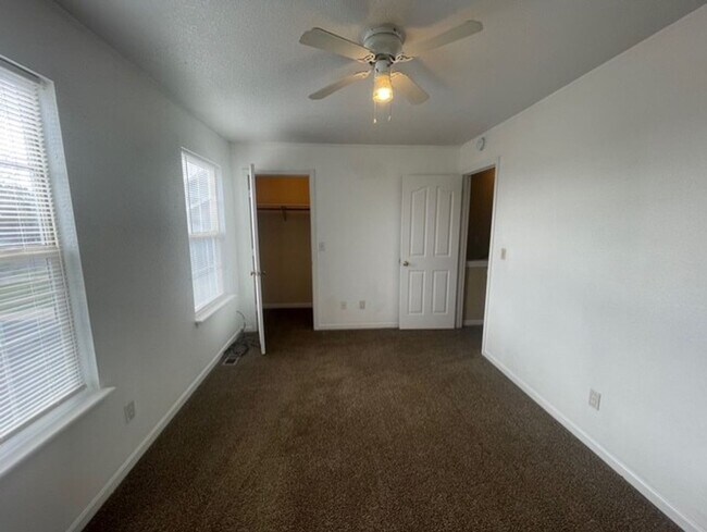 Building Photo - Carter4509