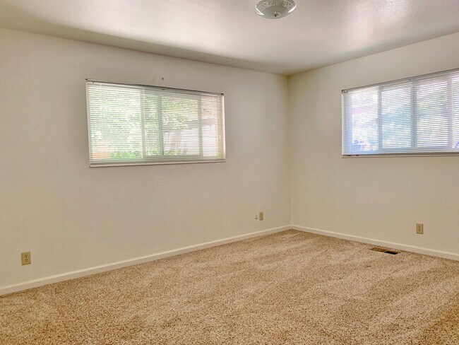 Building Photo - Single Story Country Home in Tres Pinos, Ca