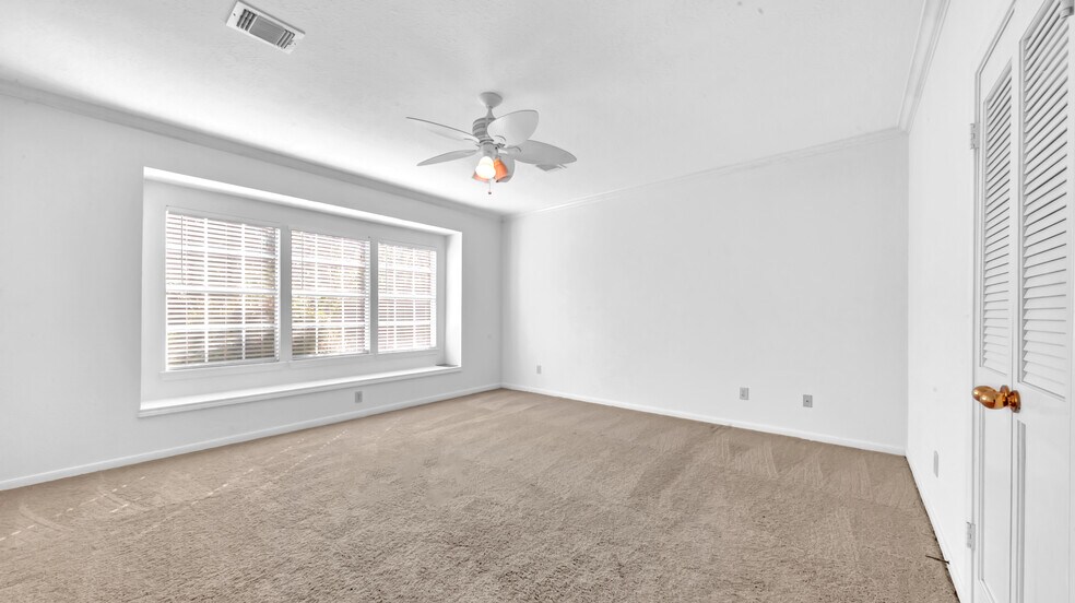Building Photo - 4622 Grand Cayman Dr