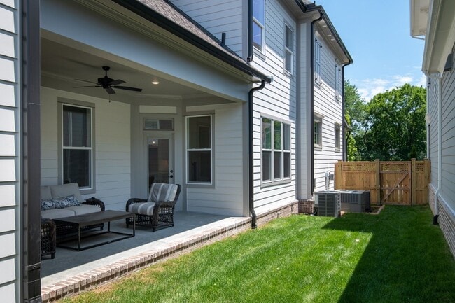 Building Photo - Luxury home in Southbrooke community in Franklin, TN