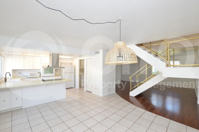 Building Photo - 4028 N Granite Reef Rd