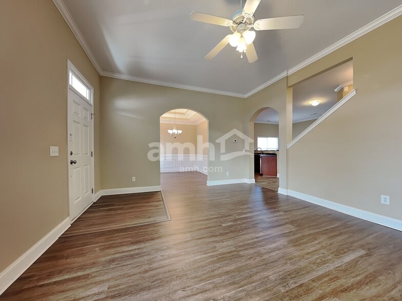 Building Photo - 65 Heritage Pky