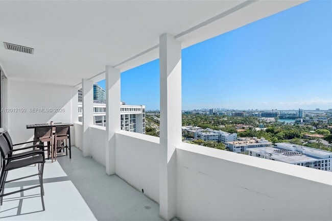 Building Photo - 10275 Collins Ave