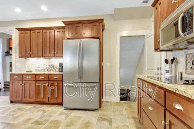 Building Photo - 175 Ridgeway Ct